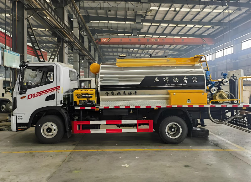 dongfeng-6cbm-liquid-asphalt-tank-truck-7