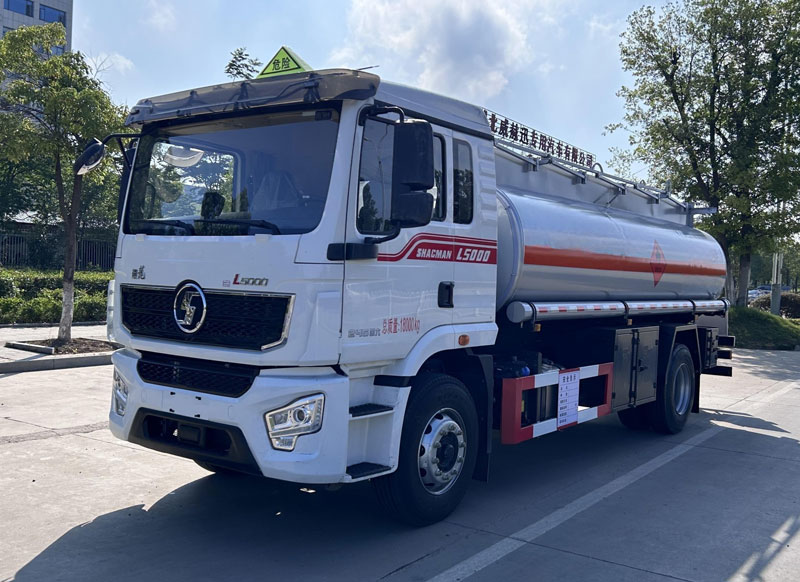 shacman15cbm-mobile-refueling-truck-4