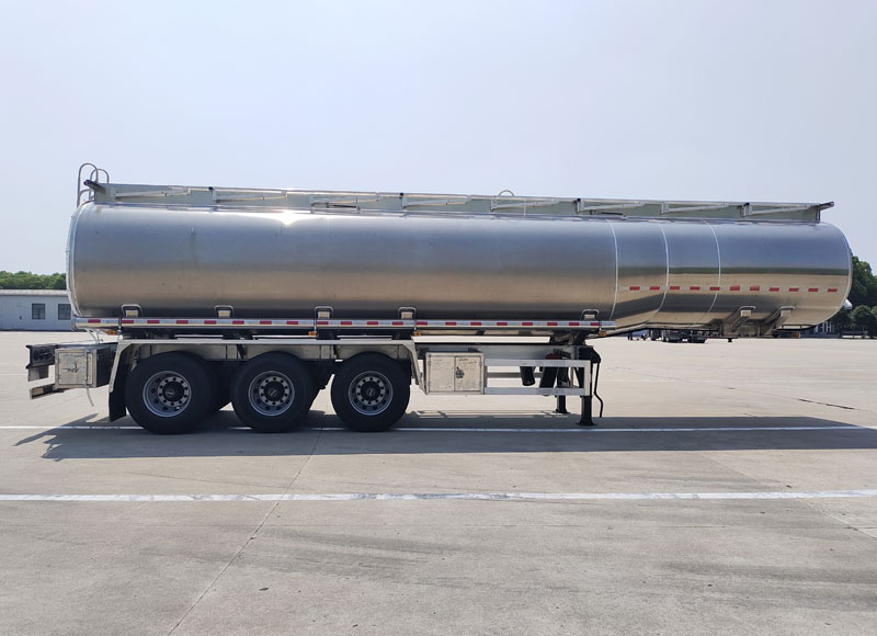 41cbm-aluminum-alloy-edible-oil-tank-trailer-4