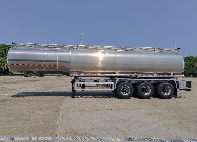41cbm-aluminum-alloy-edible-oil-tank-trailer-5