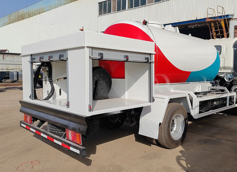 8cbm-lpg-delivery-truck-2
