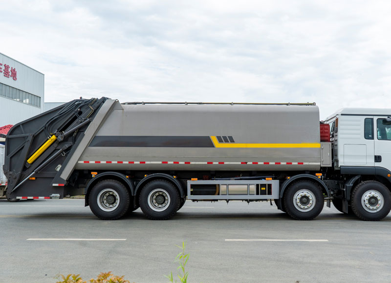26cbm-sitrak-refuse-collection-truck-2