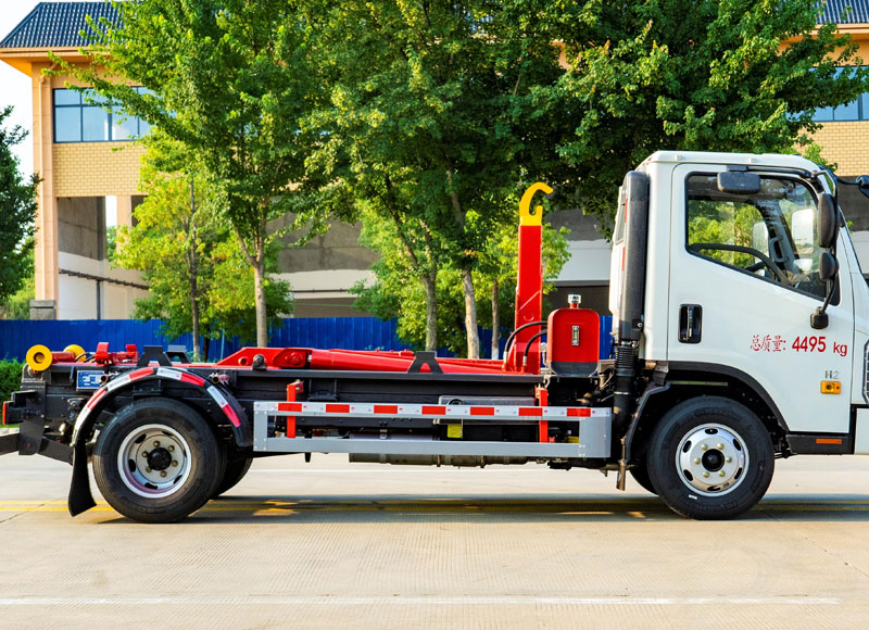 foton-h2-hook-lift-garbage-truck-3
