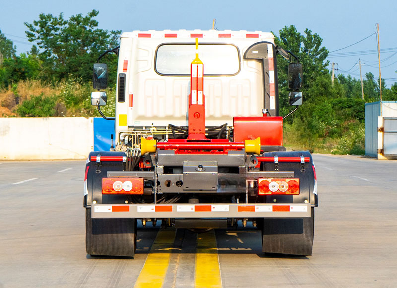 foton-h2-hook-lift-garbage-truck-4