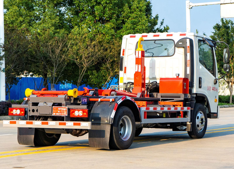 foton-h2-hook-lift-garbage-truck-5