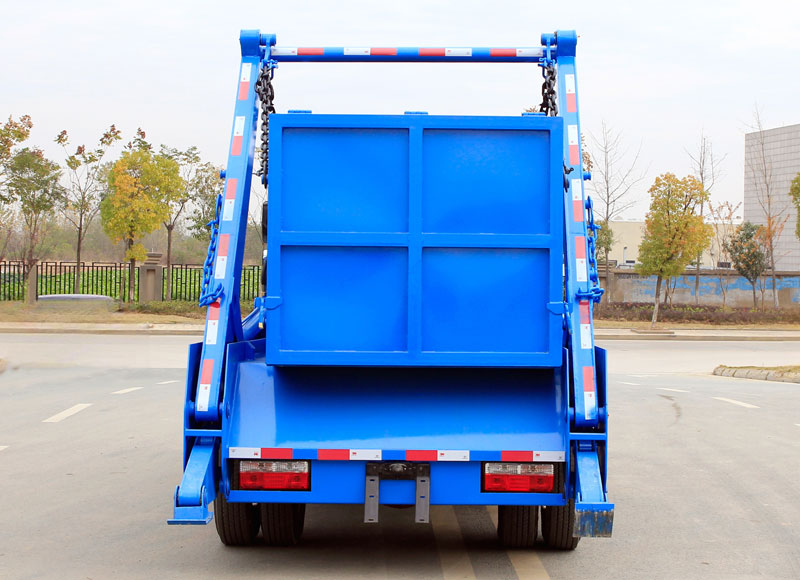 8cbm-skip-loader-garbage-truck-4