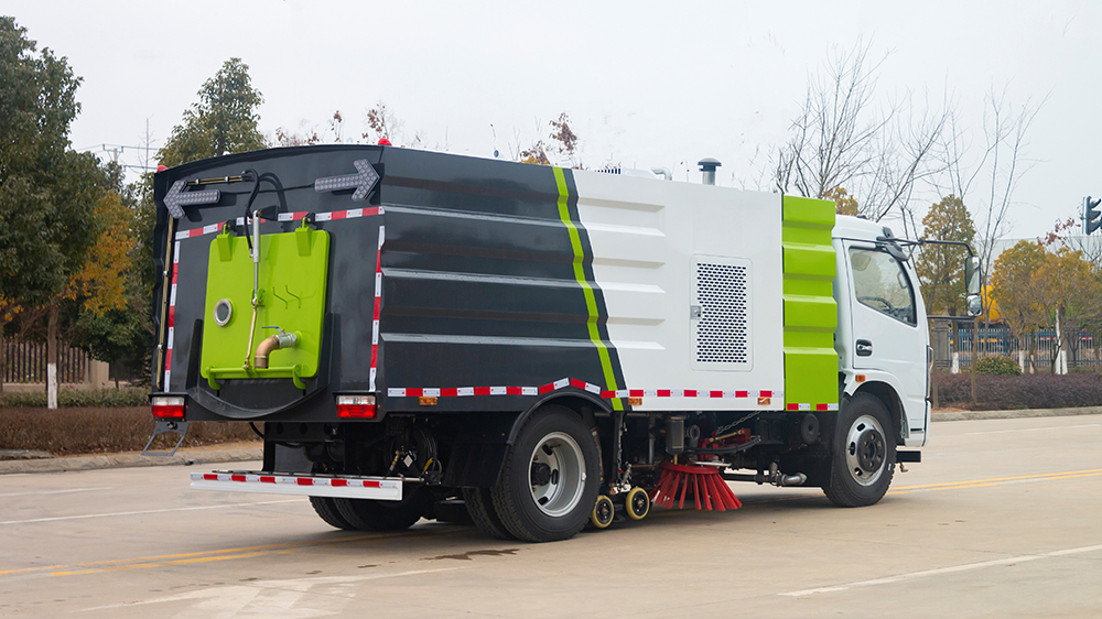 dongfeng-sweeper-vacuum-truck