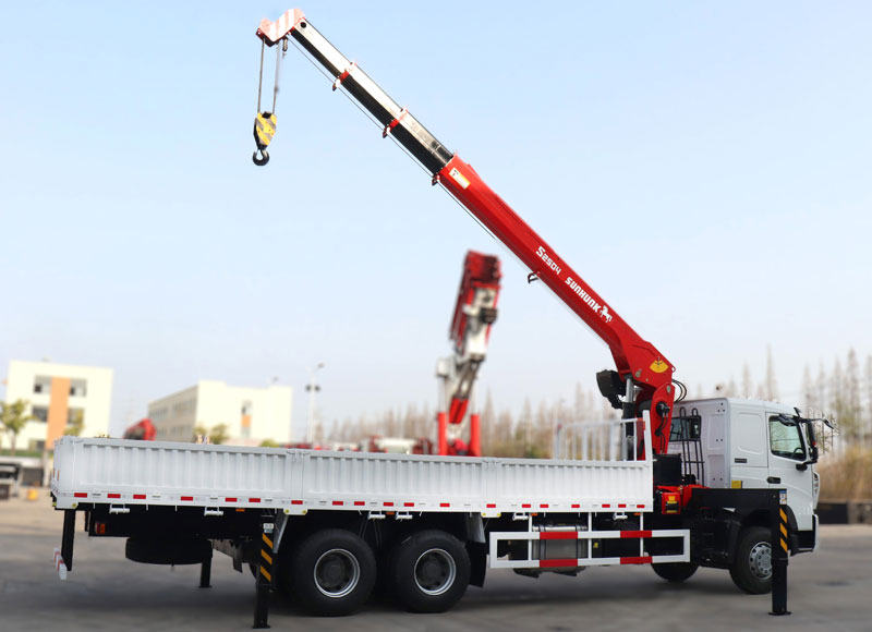 howo-10t-staright-boom-truck-3