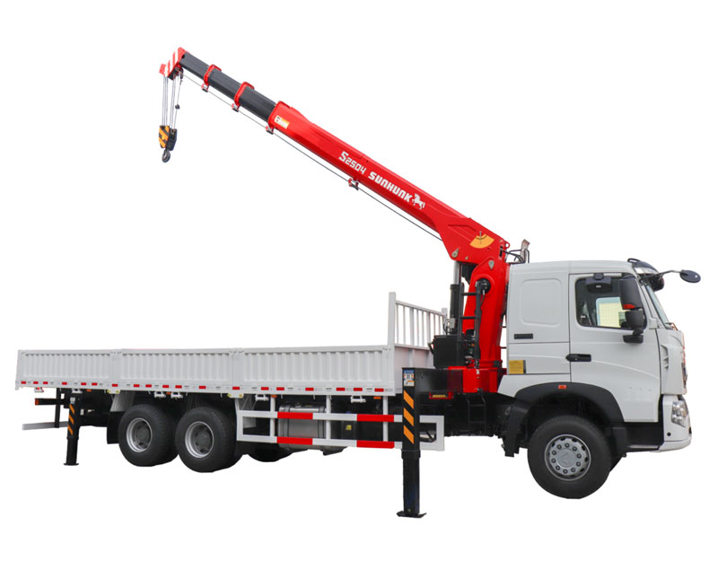 HOWO 10T Staright Boom Truck