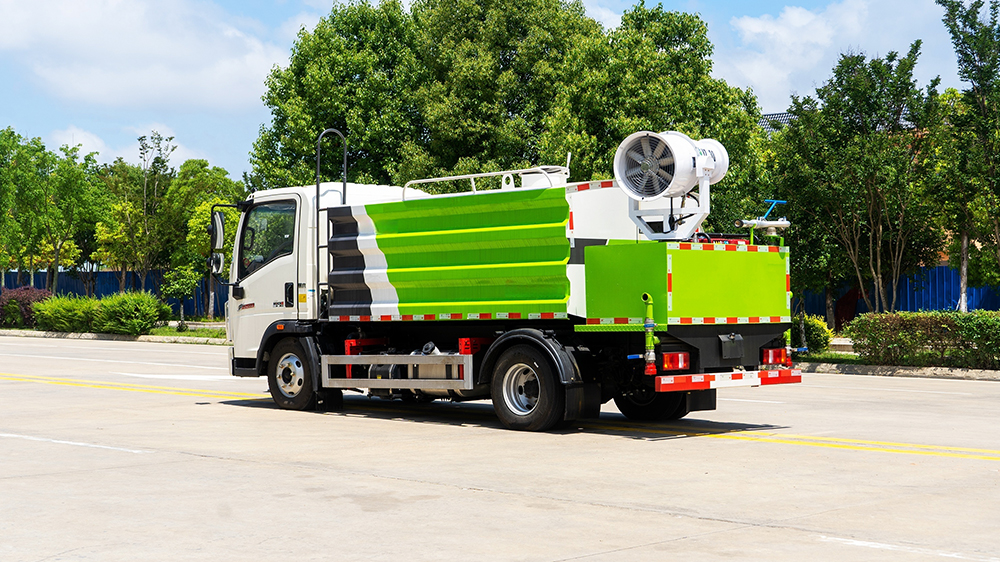howo-truck-dust-suppression-spray-system
