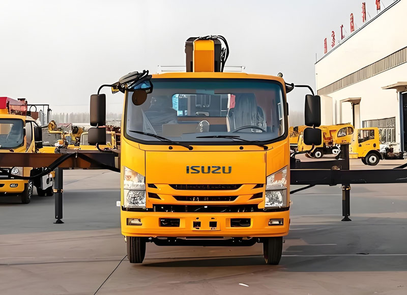 isuzu-28m-aerial-platform-trucks-3