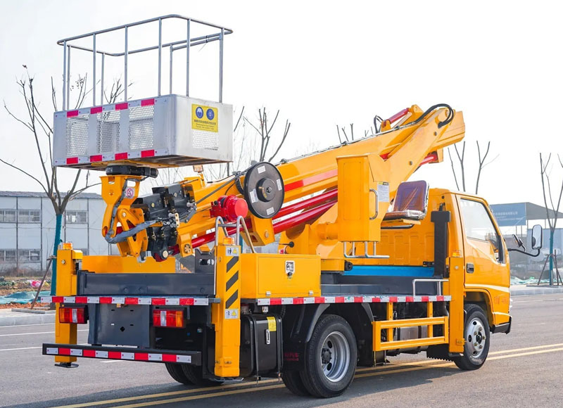 jmc-23m-dual-cylinder-truck-mounted-platforms-1