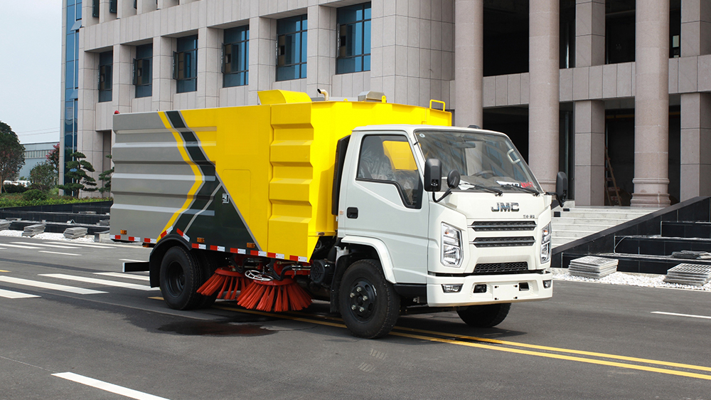 jmc-road-cleaning-truck