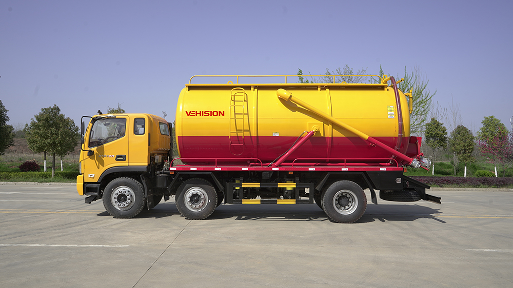 sewage-cleaning-tanker