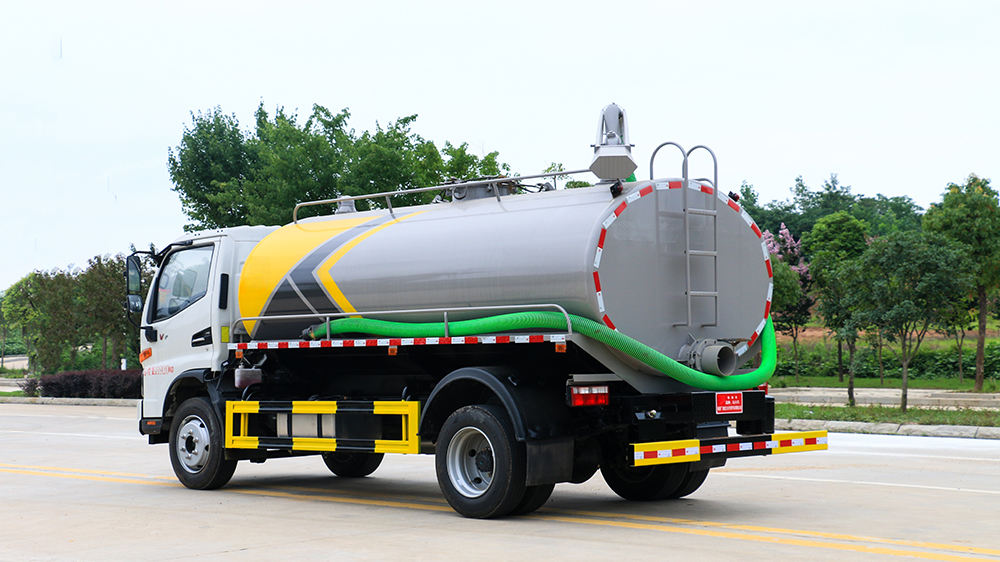 sewage-suction-truck