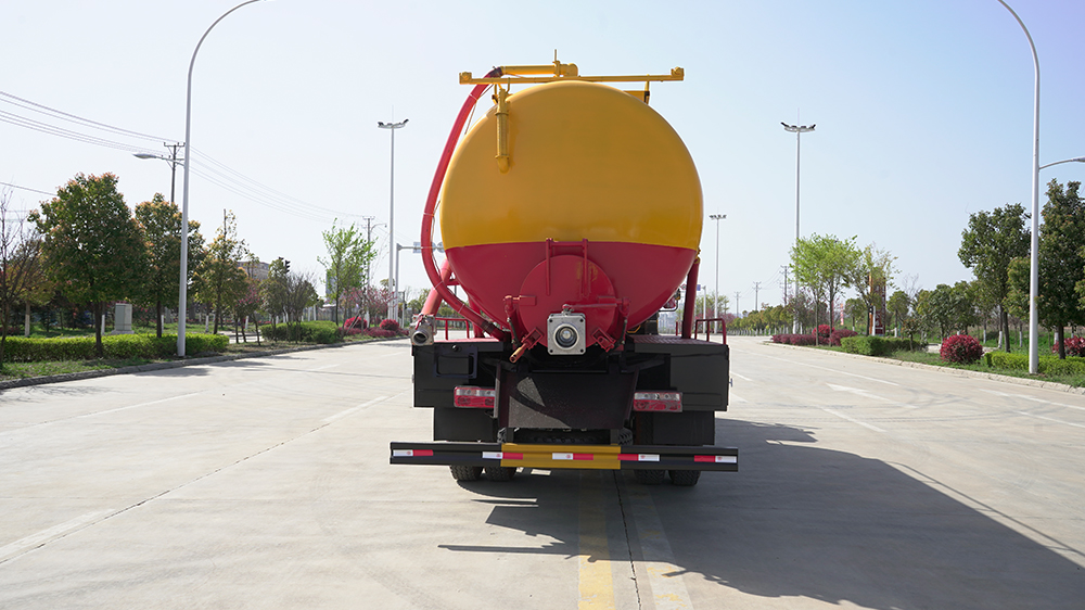 sewage-truck