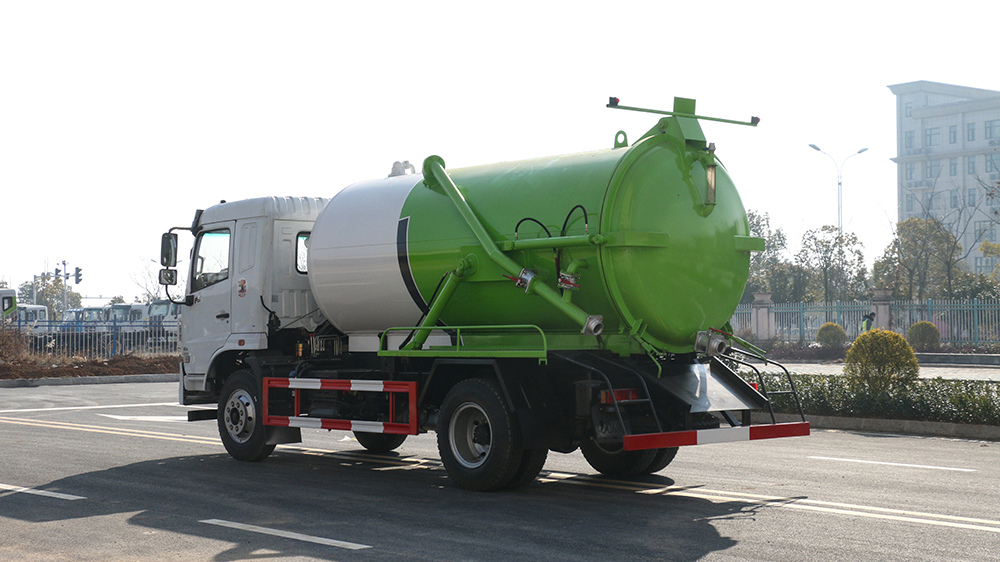 sewage-vacuum-pump-truck