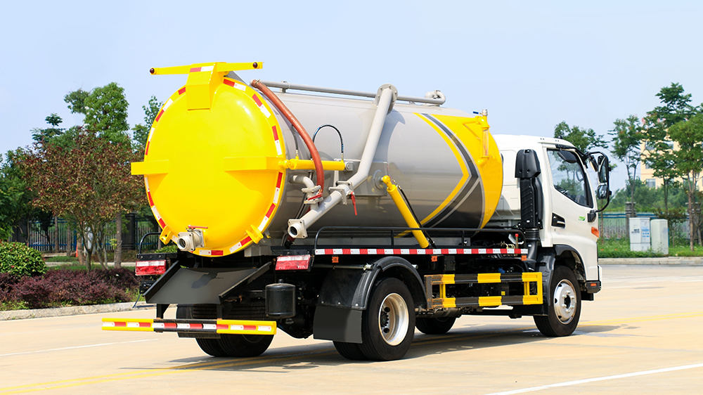 sewage-vacuum-pump-truck
