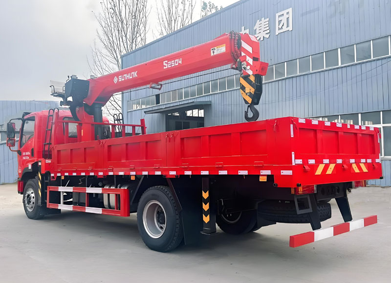 shacman-10t-truck-mounted-crane-2