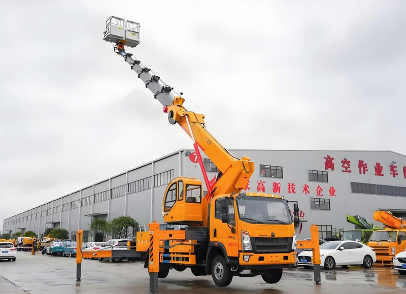 sinotruk-howo-30m-aerial-platform-trucks-2