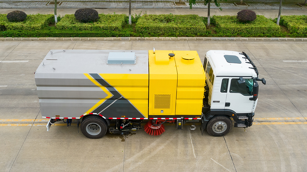 sitrak-cleaning-sweeper-truck