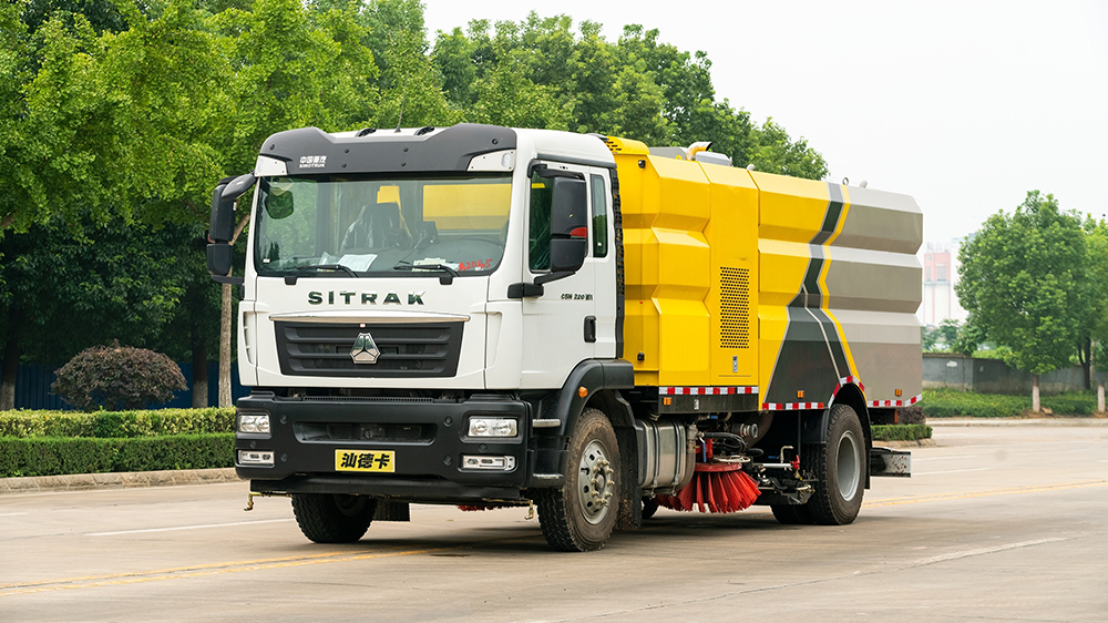 sitrak-vacuum-road-sweeper-truck
