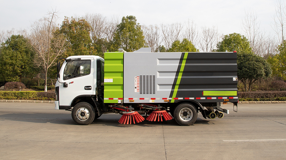 street-sweeper-truck