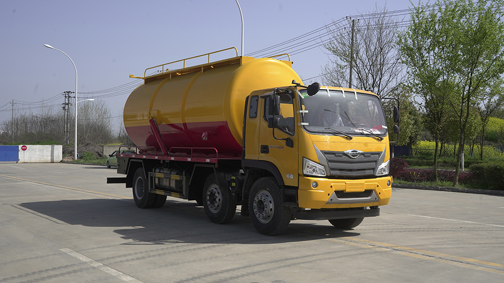 vacuum-sewage-truck