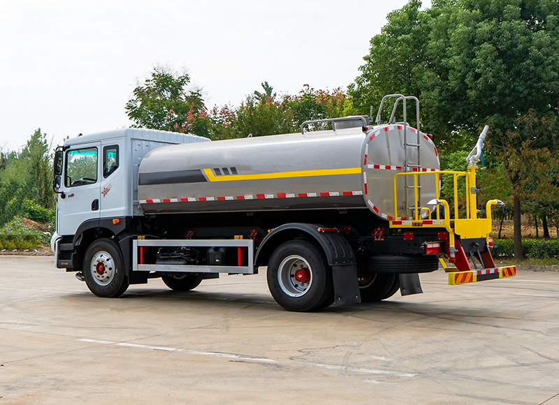 water-tank-truck-price