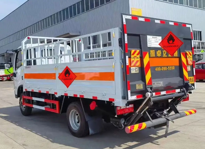 dongfeng-gas-cylinder-transport-truck-4