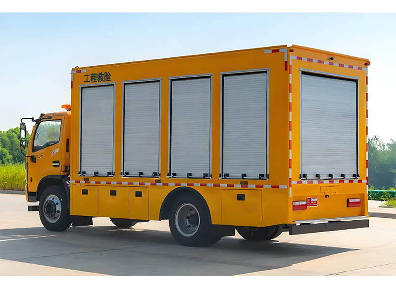 equipment-transport-truck-4