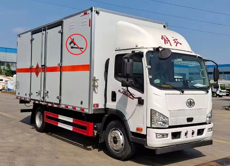 faw-flammable-liquid-van-transport-truck-3