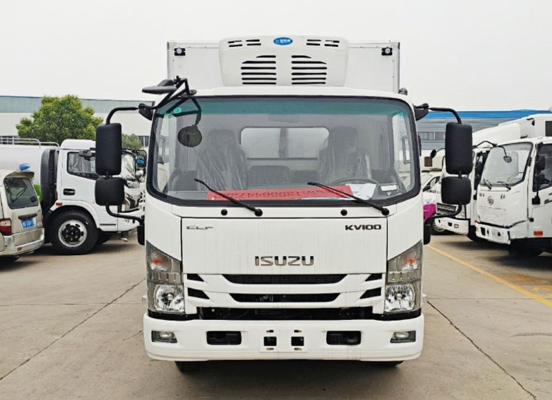 isuzu-kv100-refrigerated-truck-2