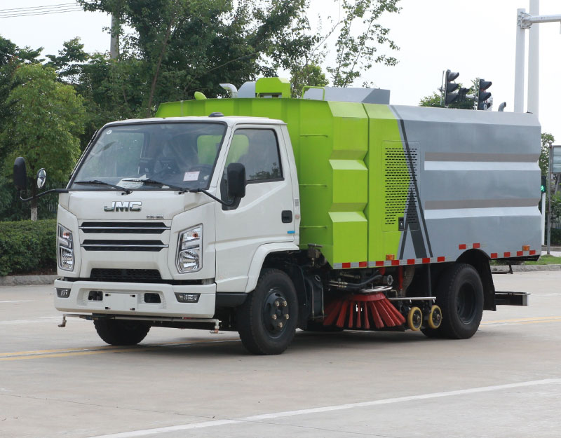 Cleaning Sweeper Truck