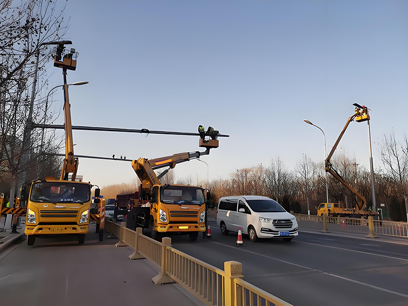 engineering-trucks.png