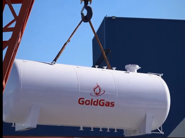 Delivery photos of LPG storage tanks Delivery photos of LPG storage tanks