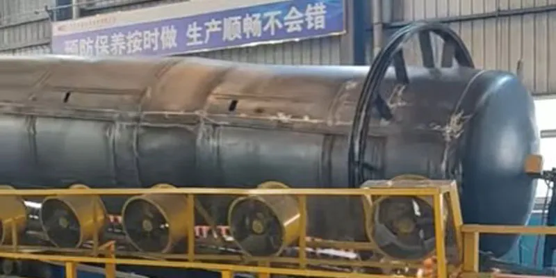 Rotational Molding Process of Hazardous Goods Tanker