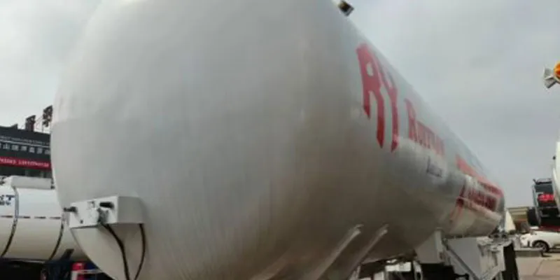 LPG semi trailer for shipping